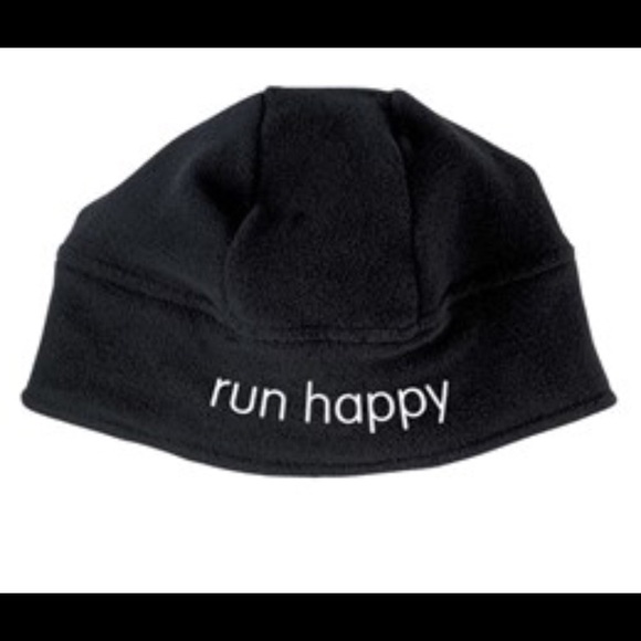 brooks run happy beanie